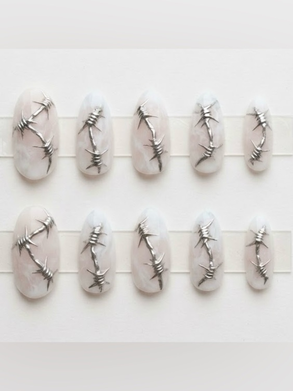 White & Silver Barbed Wire Press-On Nail Set - Women Jewelry